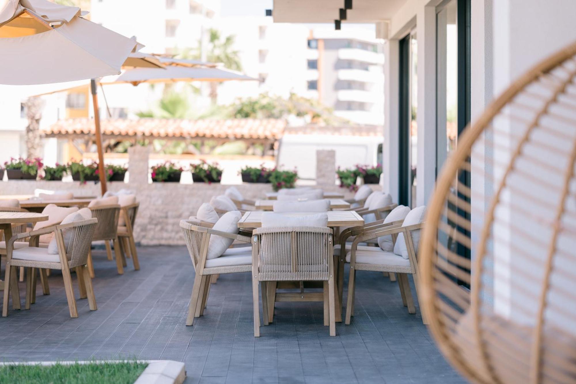 Hotel Teuta 울친 외부 사진